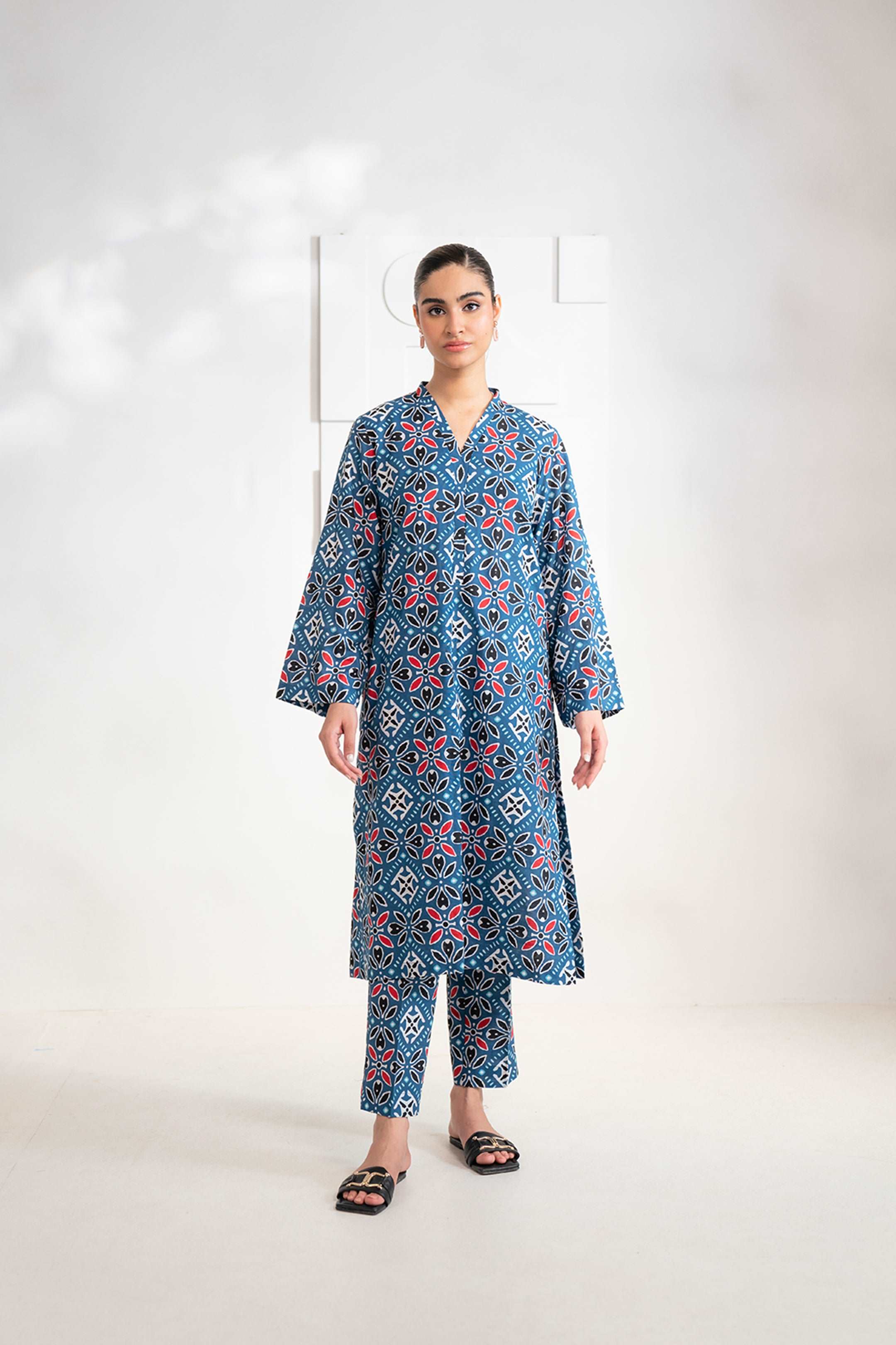 2 Piece Printed Khaddar Suit Blue