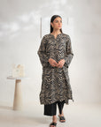 1 Piece Printed Karandi Shirt