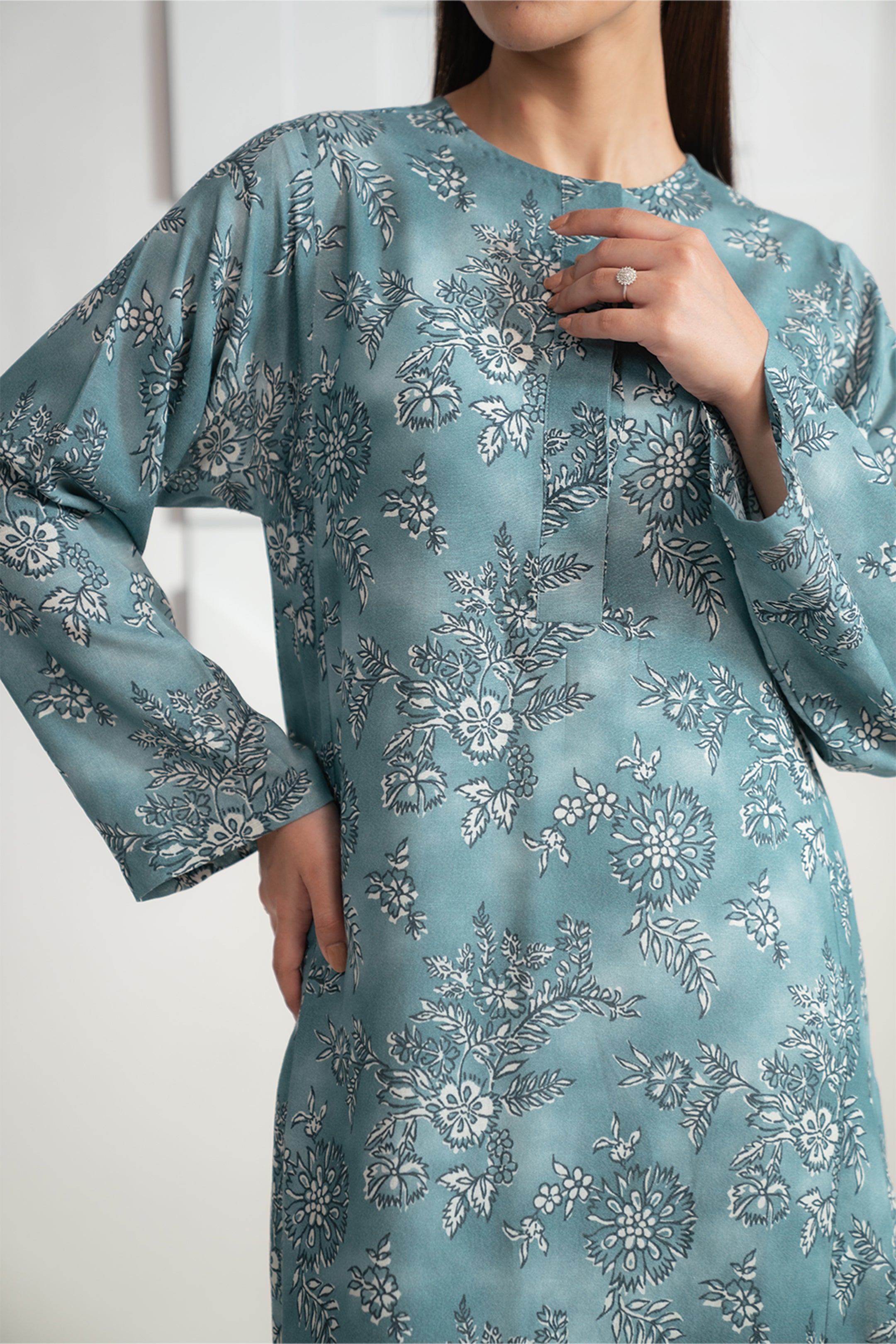 1 Piece Printed Karandi Shirt