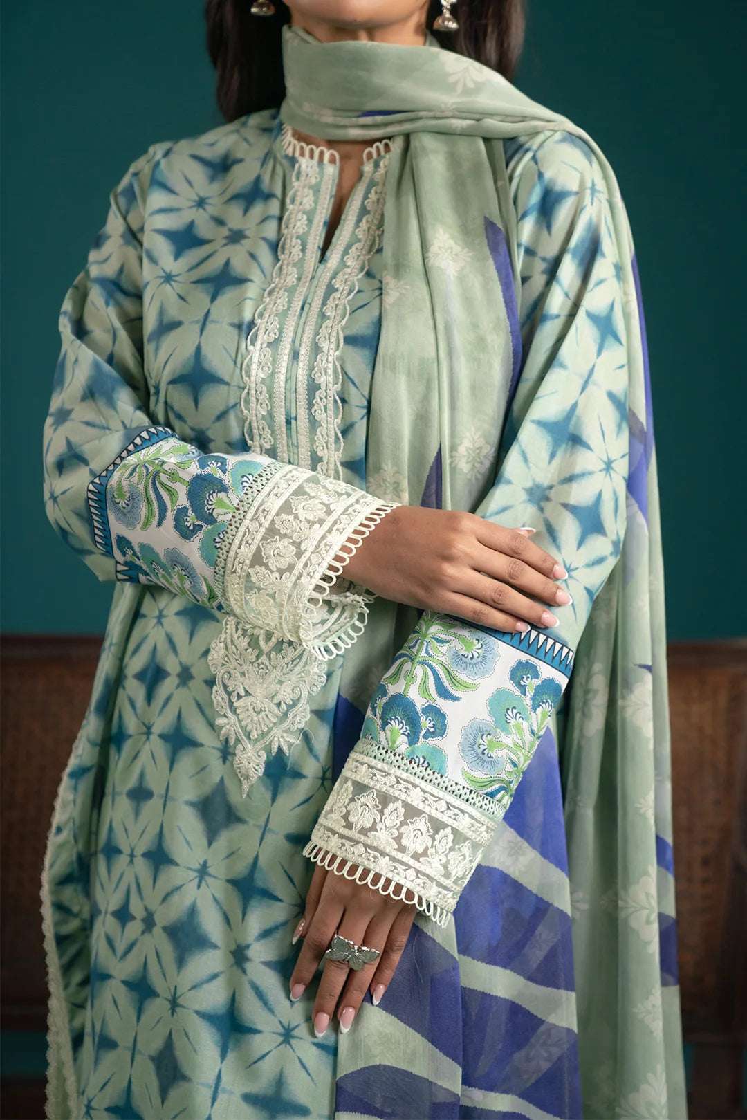 3 Piece Embroidered Lawn Suit