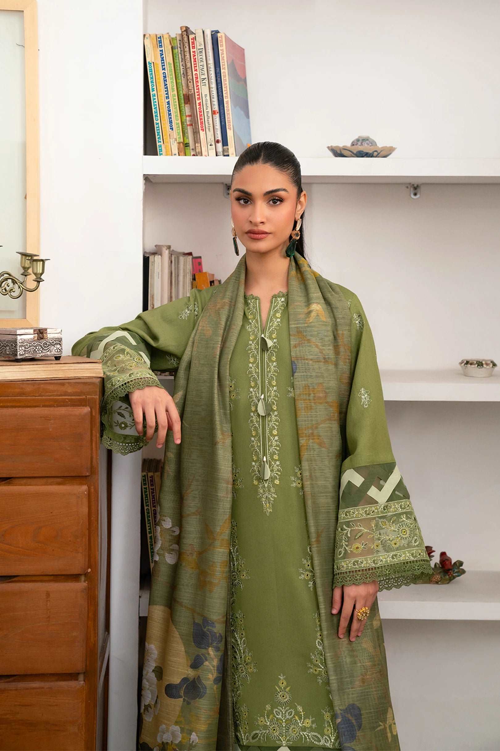 3 Piece Karandi Embroidered Suit Unstitched Winter-24