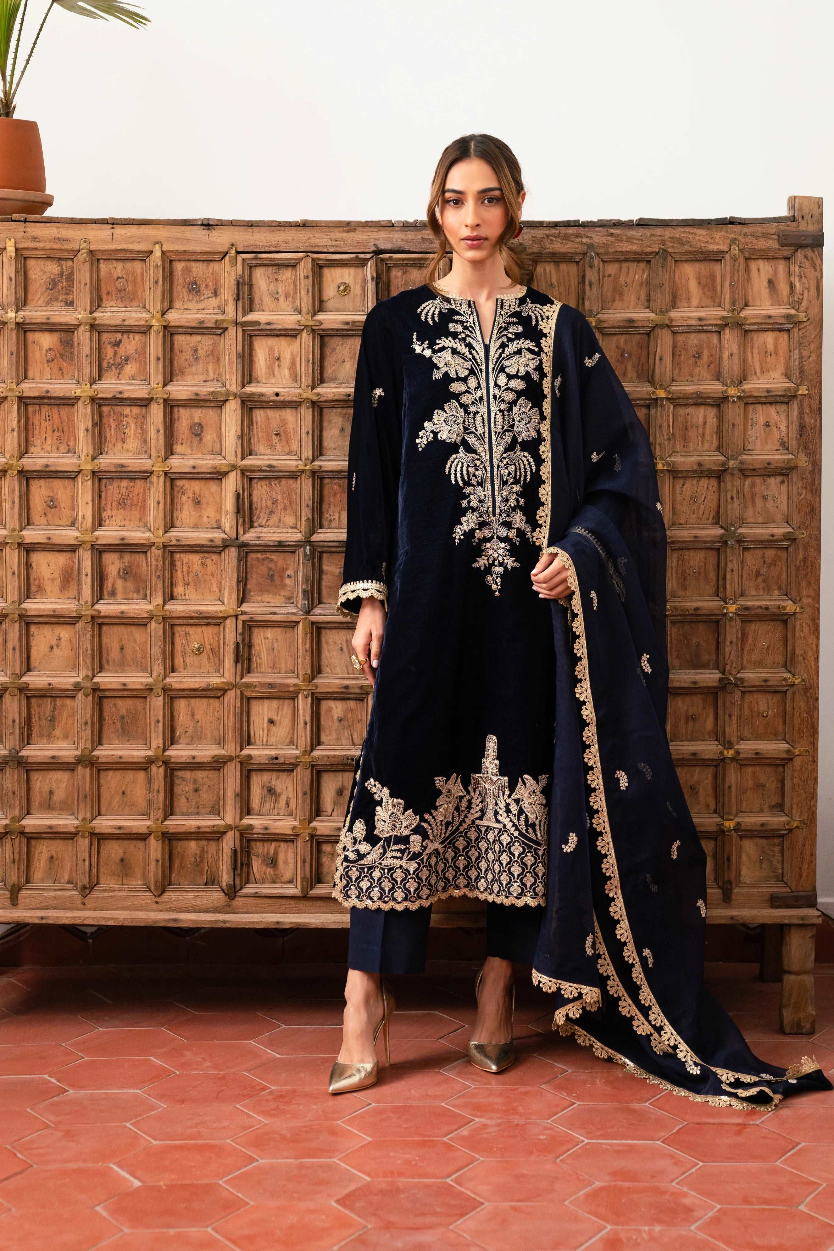 3 Piece Embroidered Velvet Suit Unstitched Winter-24