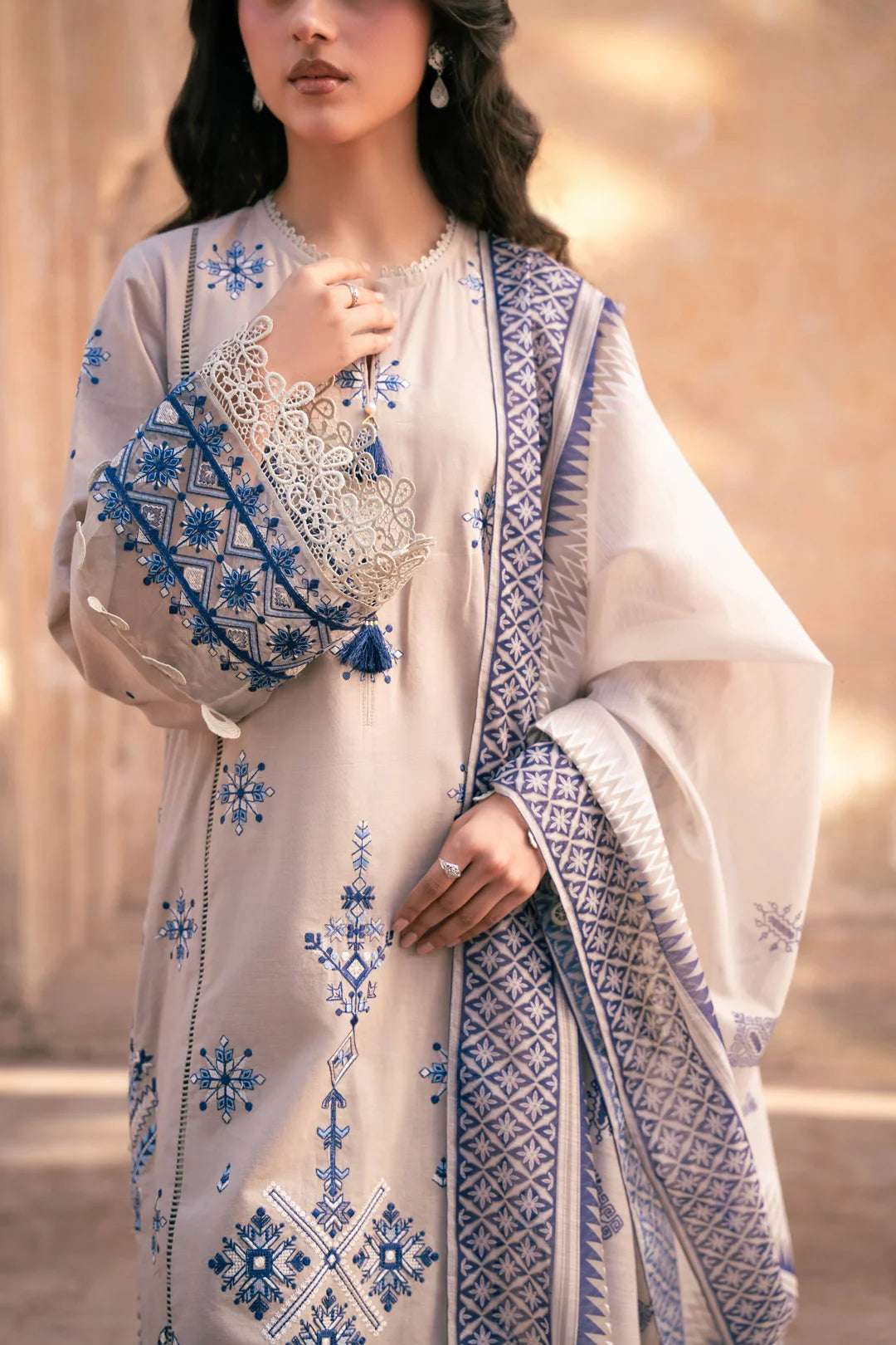 3 Piece Embroidered Lawn Suit