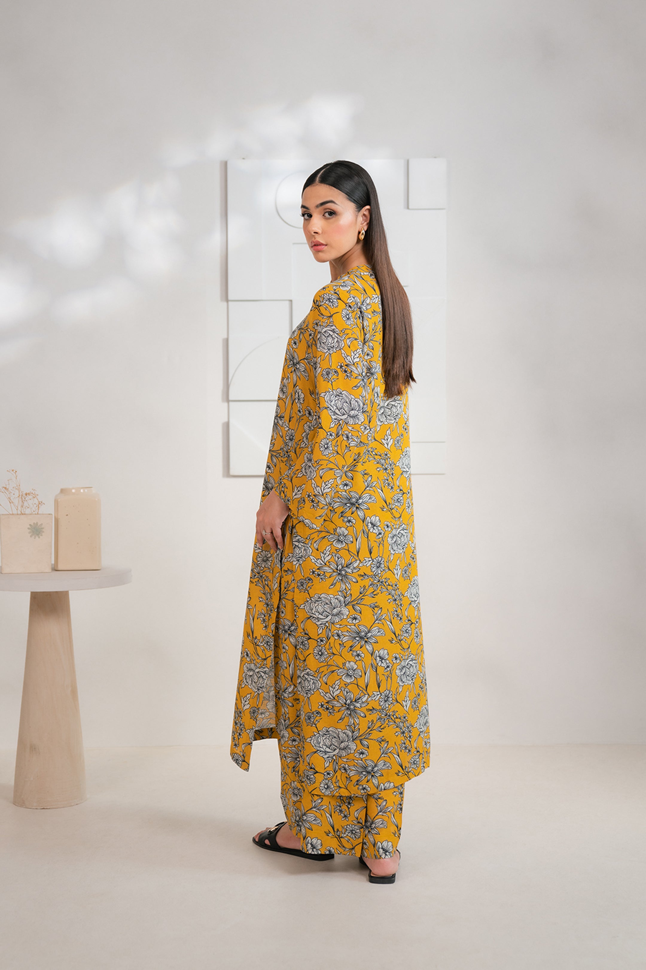 2 Piece Printed Karandi Suit